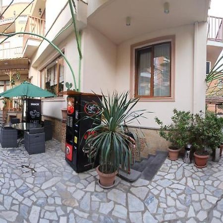 Danisimo Hotel Tbilisi Exterior photo