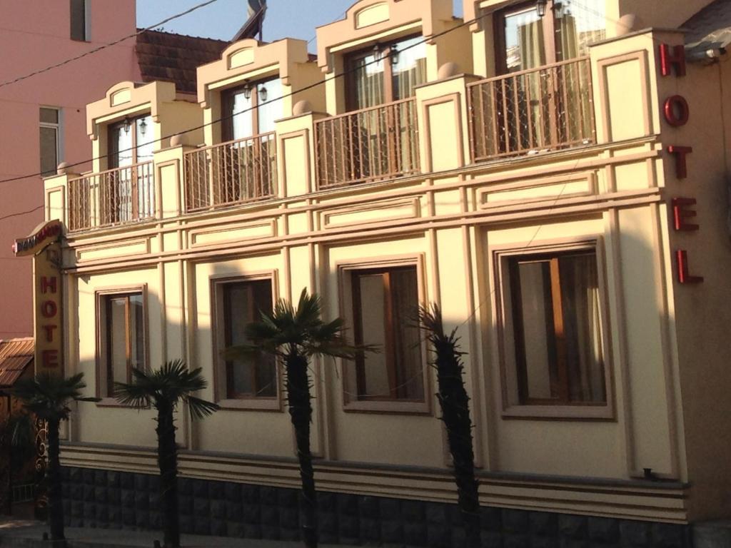 Danisimo Hotel Tbilisi Exterior photo